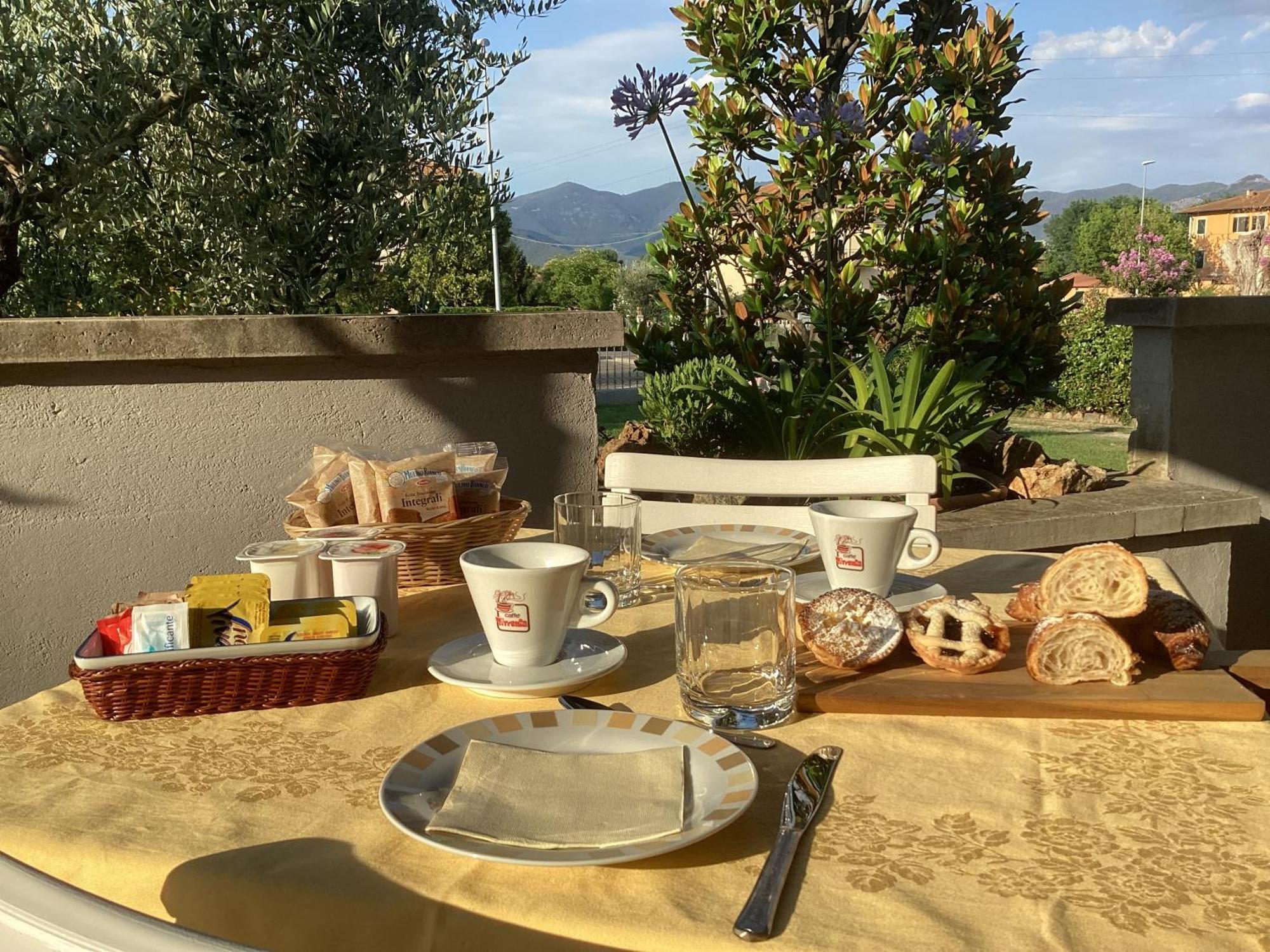 Villa Orsini - A Retreat In Pisa - Food And Relax Luaran gambar